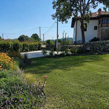 Ines - Llanes - Casa Planta Baja Con Jardin 샬레 *