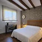 Ines - Llanes Cardoso 木屋 *