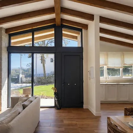 Ines - Llanes Cardoso 木屋